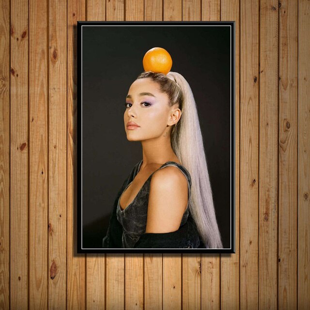 Ariana Grande fali poszterek