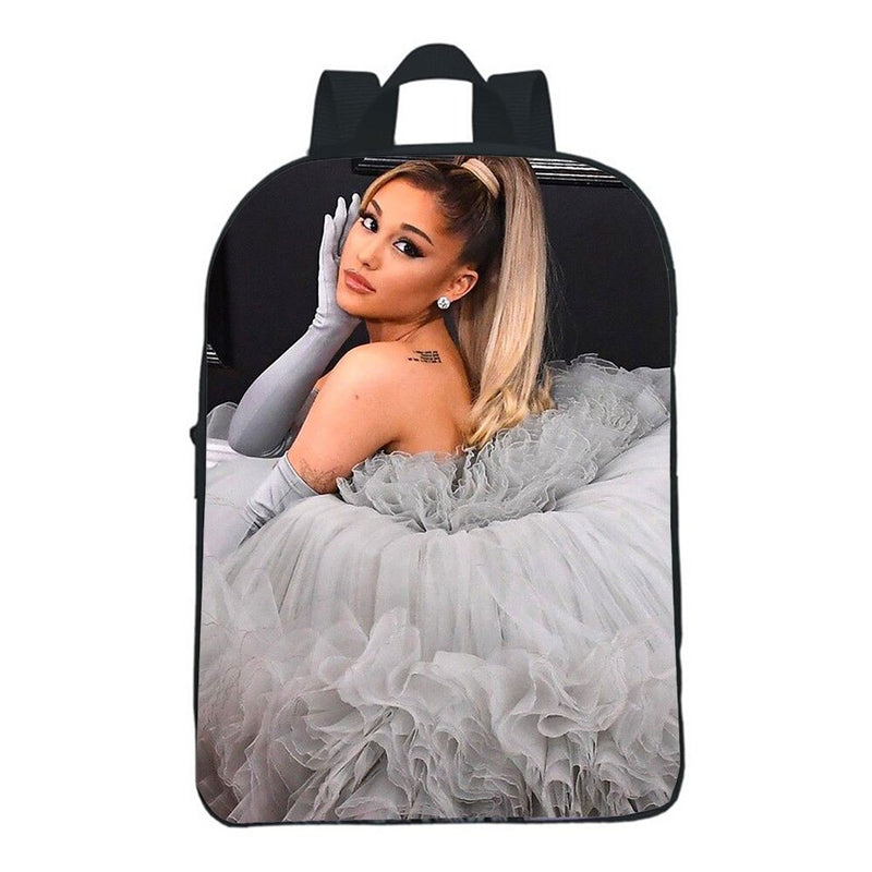 Ariana Grande iskolatáska