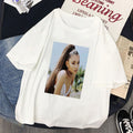 Ariana Grande stílusos rövidujjú póló