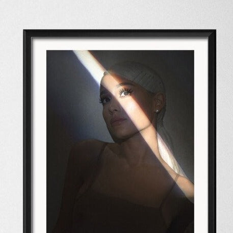 Ariana Grande portrék