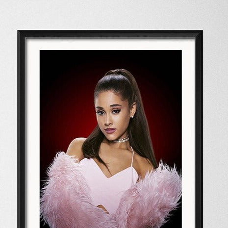 Ariana Grande portrék