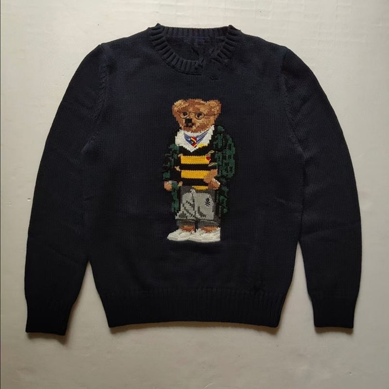 Férfi, medvemintás pulóver