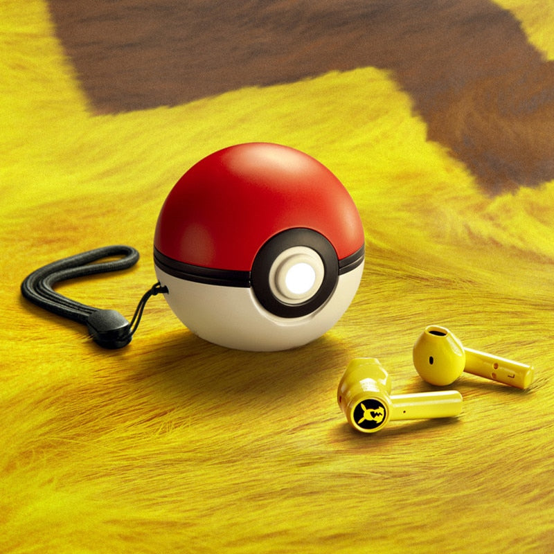 Pokémon labda fülhallgatóval