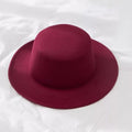 Női klasszikus stílusú kalap