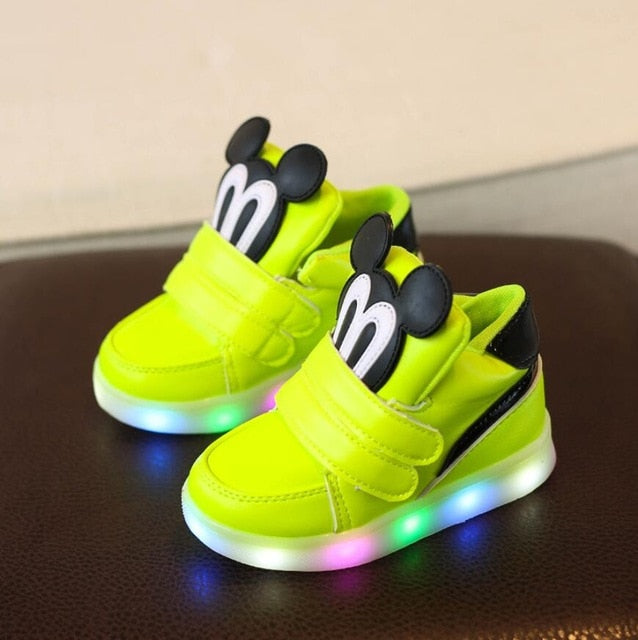 Gyerekcipő LED-fényekkel