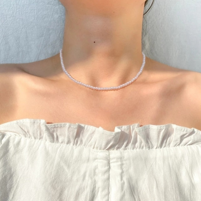 Női egyedi gyöngyös nyaklánc